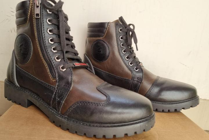 Bought a pair of Royal Enfield Platoon riding boots: First impressions 