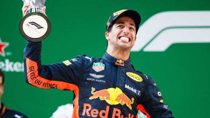 Daniel Ricciardo wins the 2018 Chinese GP | Team-BHP