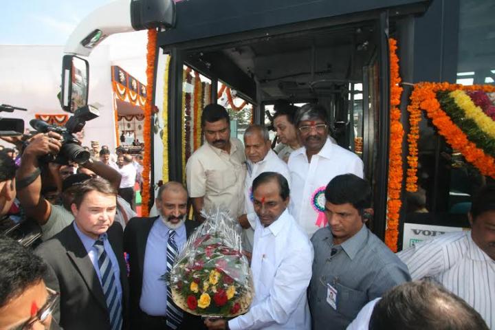 Hyderabad gets 80 new Volvo 8400 city buses 